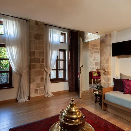 Kókkini Porta Rossa 5*