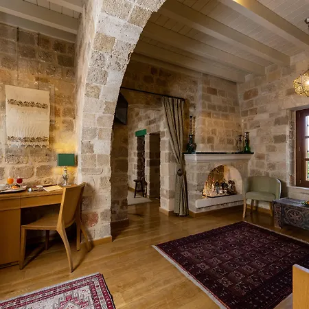 Kókkini Porta Rossa Hotel