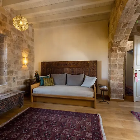 Kókkini Porta Rossa Hotel 5*