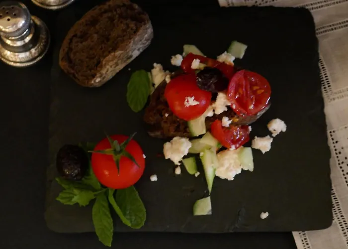 Otel Kokkini Porta Rossa