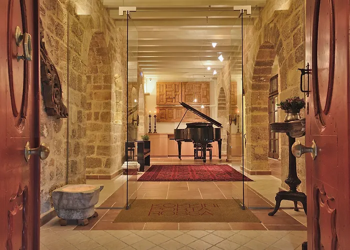 Hotel Kókkini Porta Rossa