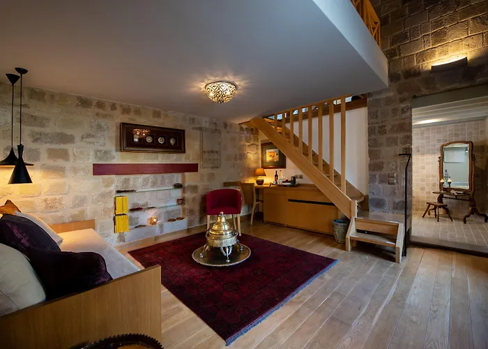 Kókkini Porta Rossa Hotel