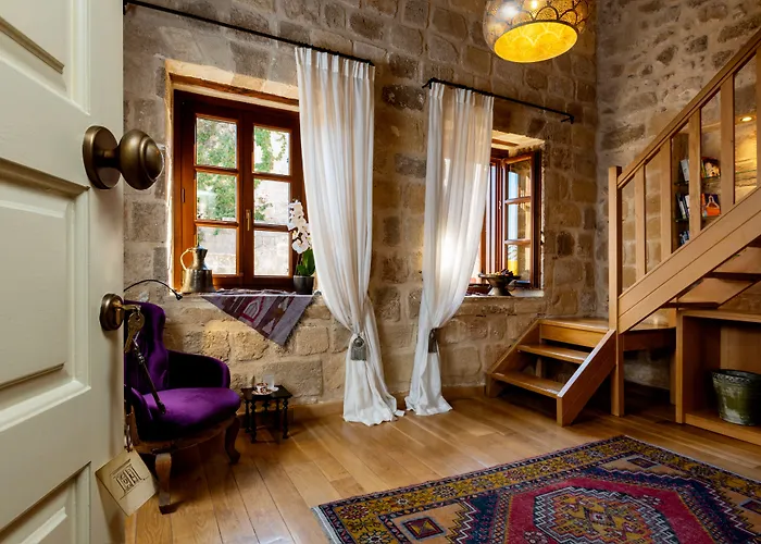 Otel Kokkini Porta Rossa 5*