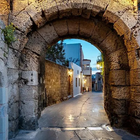 Kokkini Porta Rossa מלון Rhodes City