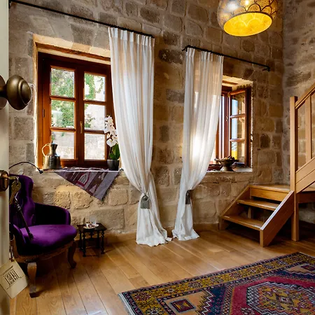 Hotel Kokkini Porta Rossa 5*